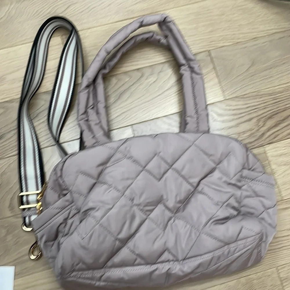 brand new Marc Jacobs purple weekender bag - Picture 3 of 4